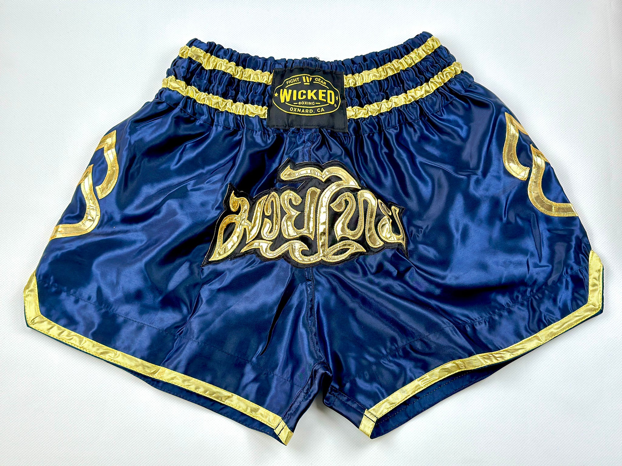 Short de Boxe Thaï Wicked One Indian Skull Gris/Gold 